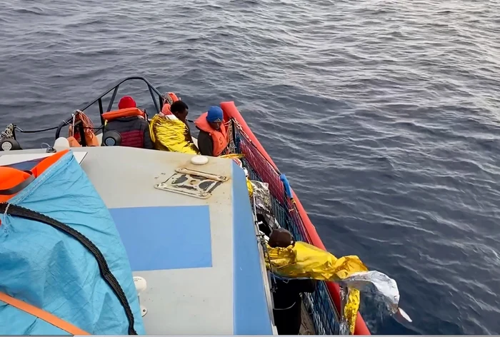 Un pescar a murit și patru au fost răniți după atac asupra unei nave turcești în Marea Neagră; ambarcațiunea s-a scufundat