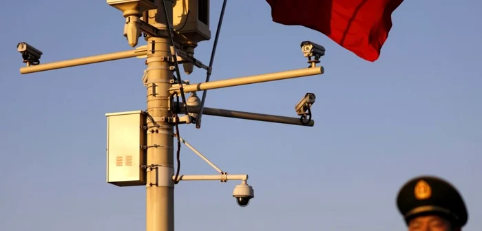 China își modernizează rețeaua de supraveghere: camere AI care caută și analizează persoane după descrieri text