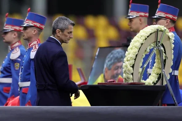 Răzvan Lucescu, despre despărțirea de tatăl său: „Dacă încă aveți, stați cu părinții voștri”