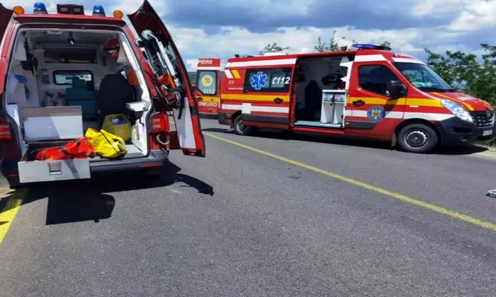 Plan Roșu activat după un accident cu patru autoturisme pe DN1, la ieșirea din Avrig