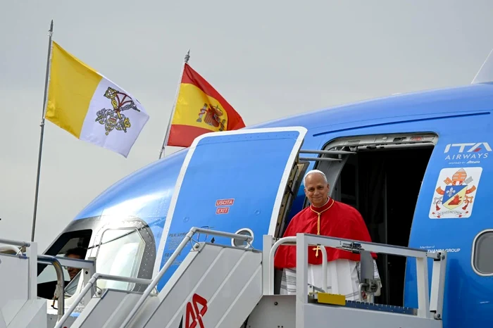 Papa Leon al XIV-lea a început o vizită de stat de şapte zile în Spania, apel la unitate socială