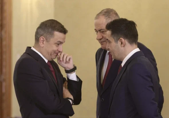 PSD îl demite pe Bolojan, dar ar putea susține un premier apropiat lui Băsescu: dilemele după criza guvernamentală