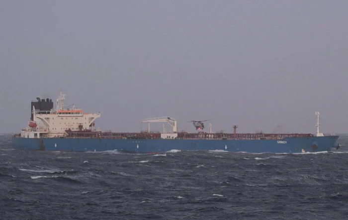UE autorizează reținerea în Mediterană a navelor suspectate că transportă petrol rusesc