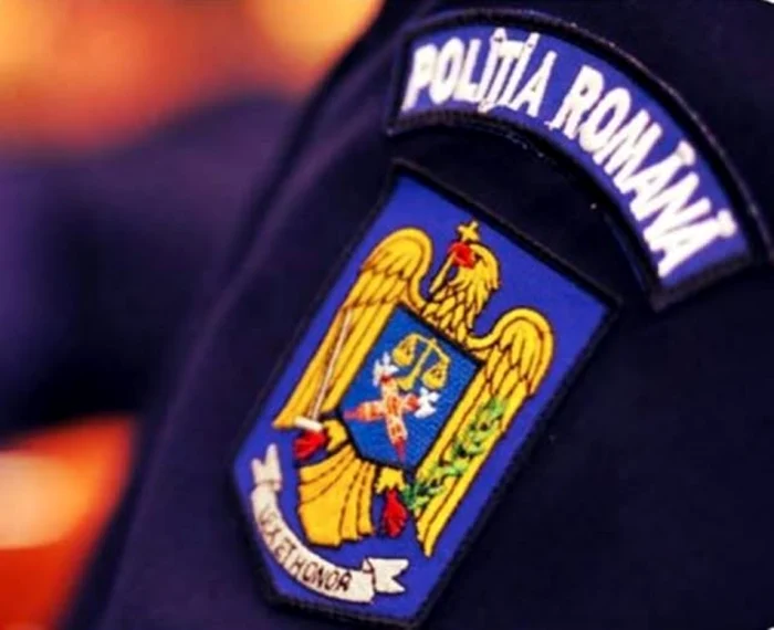Bărbat în scaun cu rotile tâlhărit în Sectorul 4; suspect prins de un trecător și arestat preventiv