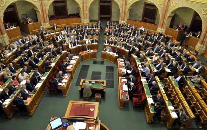Ungaria reduce salariile parlamentarilor cu 40%. Ce vor câștiga deputații după reformă