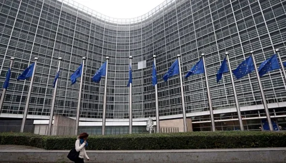 Europa accelerează reducerea dependenței de marile companii tehnologice americane