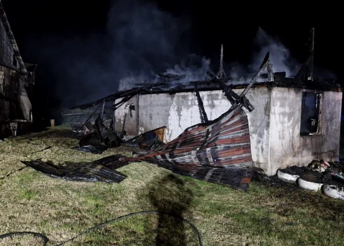 Adolescentă de 15 ani moartă după un incendiu care a distrus o locuință în Ilișești, Suceava