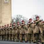 Ministrul Apărării propune majorarea salariilor militarilor cu până la 30% printr-un „spor de operaționalizare”