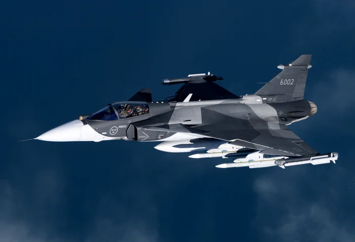 Alertă în spațiul aerian al Ungariei: avion de pasageri interceptat după întreruperea comunicațiilor