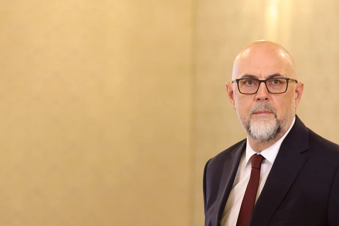 UDMR ar fi dispusă să susțină un guvern PSD, dar lipsesc voturile; varianta unui premier tehnocrat revine în discuție