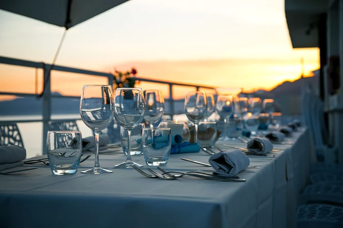 Un bon de plată din sudul Franței reaprinde disputa despre prețurile din stațiunile turistice