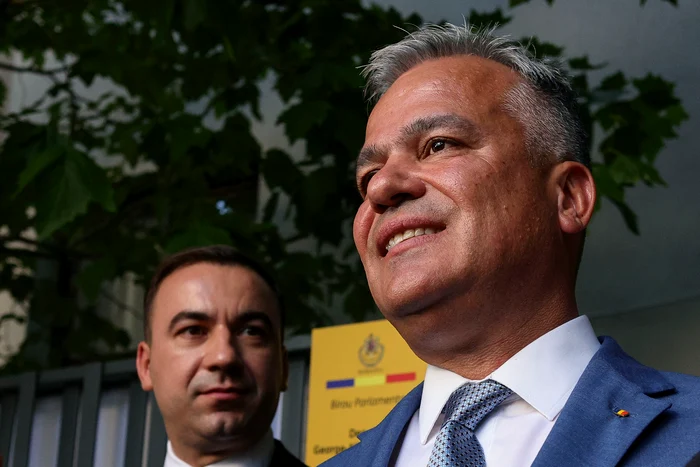 Tabăra Veștea îl acuză pe Ilie Bolojan că nu a înregistrat la tribunal hotărârile Congresului Extraordinar al PNL