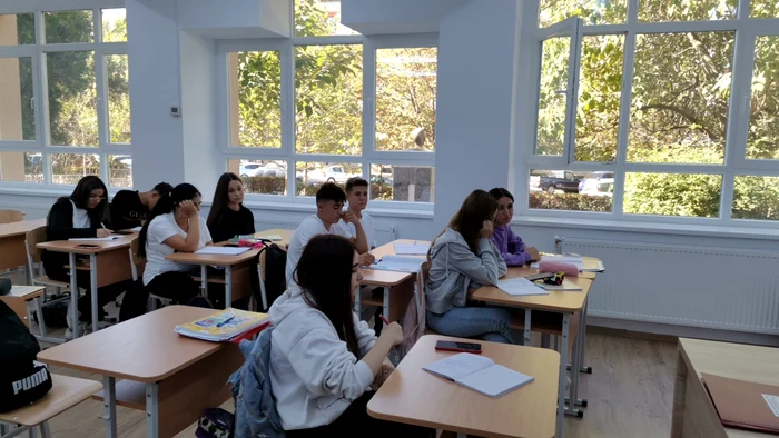 Ministerul Educației propune standarde naționale de evaluare pentru primar, gimnaziu și clasa a IX-a