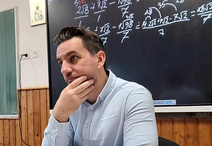 „Dacă iau BAC‑ul, pot rămâne aici” — Profesor din Sibiu se implică pentru o elevă din centru de plasament