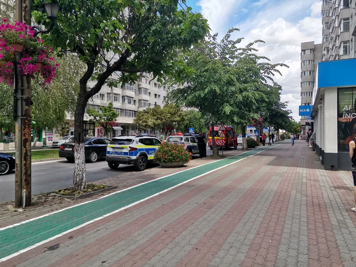 Un bărbat de 57 de ani s‑a autoincendiat într‑o sucursală bancară din Slatina; a fost dus la spital