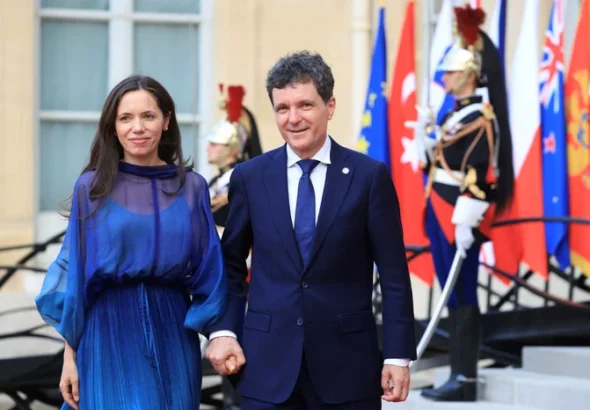 Mirabela Grădinaru, remarcată pentru eleganță la dineul oferit de Emmanuel Macron la Palatul Élysée