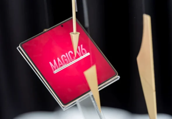 HONOR Magic V6 și Watch 6: pliabil ultra-subțire, autonomie extinsă și integrare AI în ecosistemul HONOR