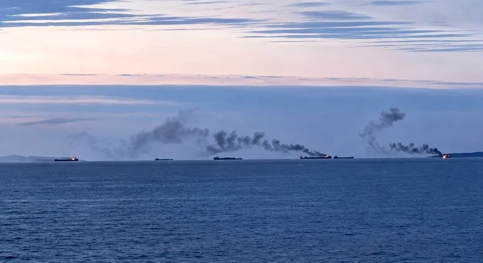 Ucraina intensifică atacurile asupra navelor ruse din Marea Azov, vizând logistica Crimeei