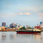 Iranul ameninţă că va bloca noi rute comerciale după atacurile americane