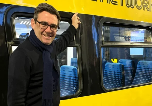Andy Burnham, parlamentar numit lider al laburiștilor și viitor premier al Marii Britanii