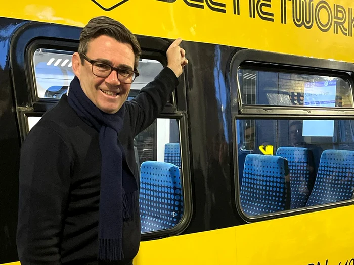 Andy Burnham, parlamentar numit lider al laburiștilor și viitor premier al Marii Britanii