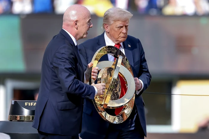 Donald Trump va fi prezent la finala CM 2026 și va înmâna trofeul; președintele Argentinei refuză din superstiție