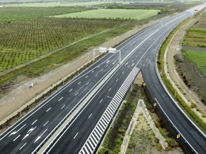 CNAIR: Centura Bacăului rămâne deschisă, lucrările care nu necesită închiderea traficului pot continua