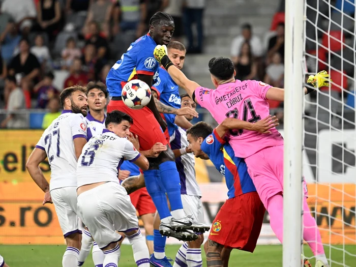 FCSB debutează cu victorie în Superliga: Bîrligea și Tănase îi aduc 3 puncte la Ghencea