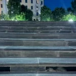Scandal la Cernăuți: treptele din Piața Filarmonicii pavate cu plăci funerare din granit