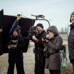 Andreea Borțun: „Malul Vânăt“, lungmetrajul susținut și de Sebastian Stan, despre legătura mamă‑fiu în mediul rural