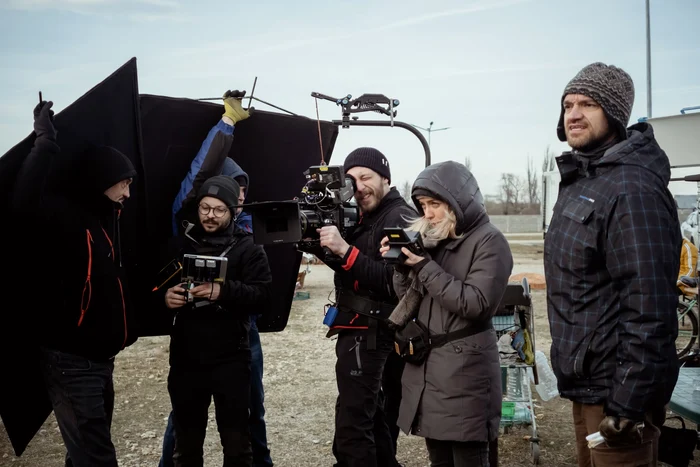 Andreea Borțun: „Malul Vânăt“, lungmetrajul susținut și de Sebastian Stan, despre legătura mamă‑fiu în mediul rural