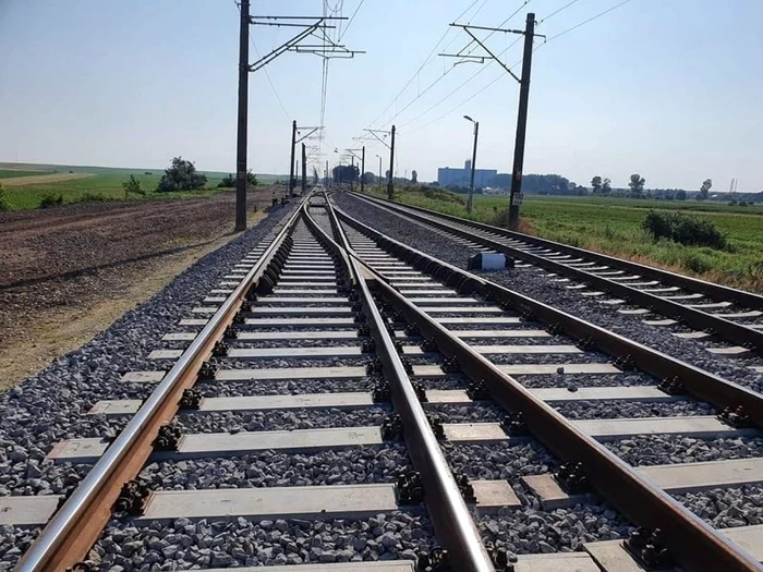 Trenul internaţional Budapesta–Bucureşti Nord a fost oprit între Caracal şi Fărcaşele din cauza unei defecţiuni la locomotivă