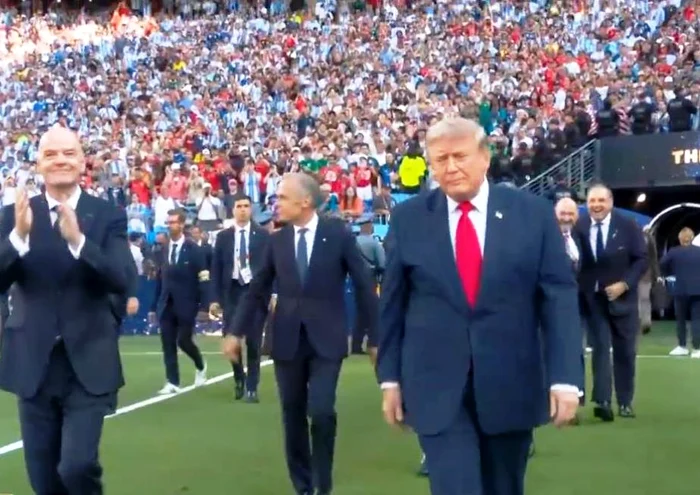 Donald Trump şi Gianni Infantino huiduiţi la MetLife Stadium la înmânarea trofeului Cupei Mondiale