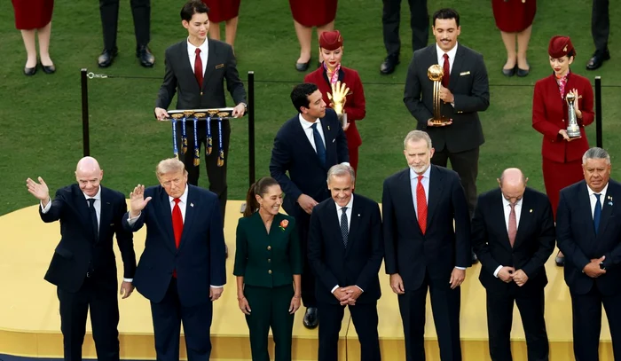 O româncă a urcat pe scena finalei Cupei Mondiale: emoții când l-a întâlnit pe Messi și pe Yamal
