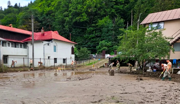 Cod roșu de viituri în Prahova și Dâmbovița: avertizare hidrologică în noaptea de marți spre miercuri