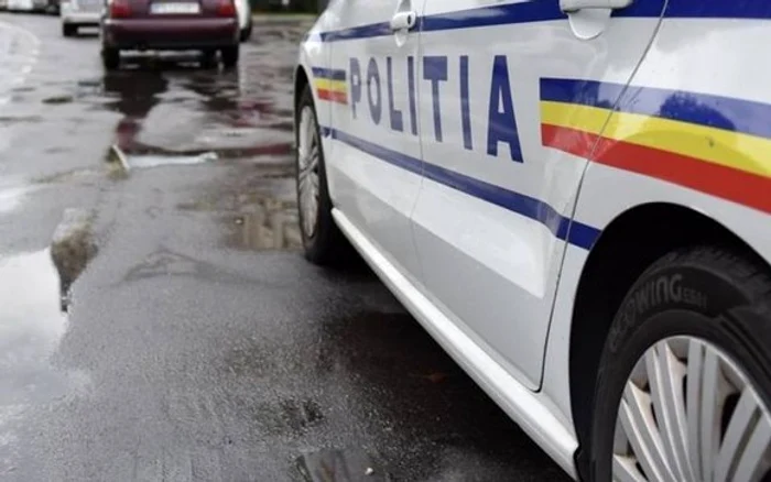Trei adolescenți din Maramureș, reținuți după ce ar fi sechestrat, bătut și umilit un băiat de 15 ani