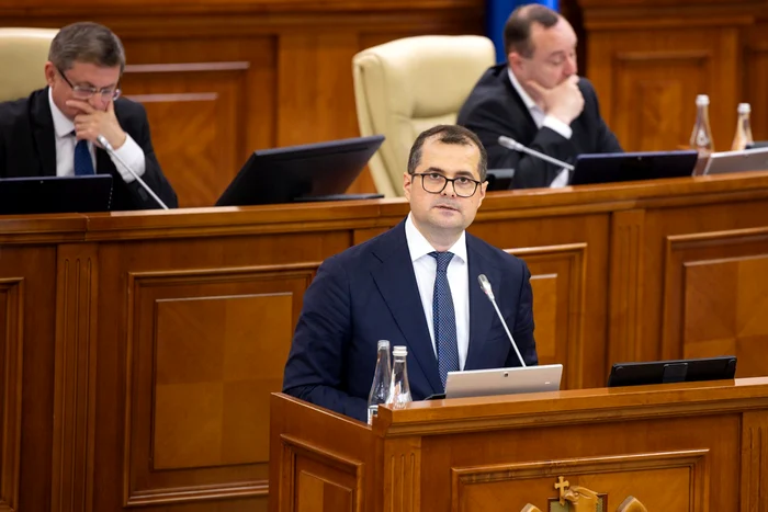 Vasile Tofan, învestit ca premier al Republicii Moldova; guvern susținut de PAS