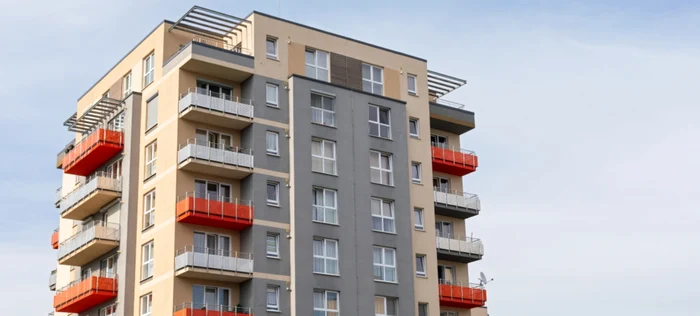 Paradox imobiliar: tranzacțiile scad cu 9%, dar prețurile locuințelor cresc în marile orașe
