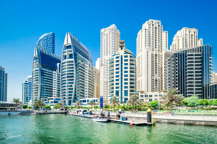 Dubai plătește rezidenții care aduc turiști: până la 3.000 de dirhami per invitație