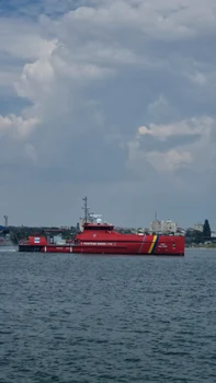 IGSU: De ce nu au intervenit navele multirol la incendiul de pe cargoul cu propan din Marea Neagră