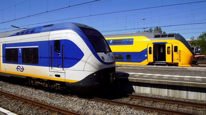 Călători spre litoral, afectați de întârzieri după avarierea unor cabluri între Palas și Constanța