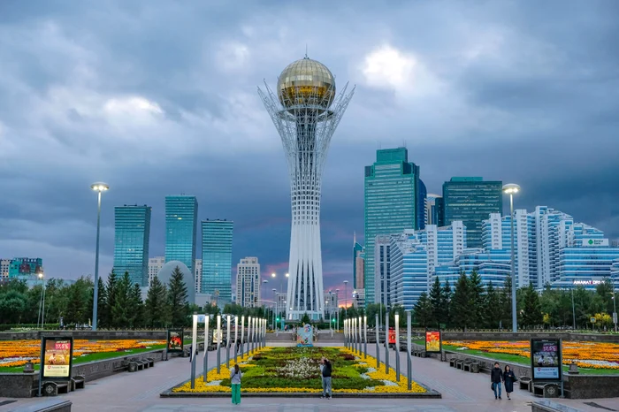 Valuri de căldură record în Astana: termometrele aproape de 40°C, experții avertizează că situația se va înrăutăți