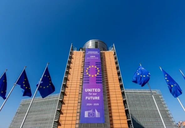 Anchetă a Comisiei Europene confirmă că o rețea de spionaj ungară a vizat oficiali UE la Bruxelles