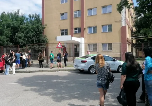 Liceele tehnologice rămân cu mii de locuri neocupate, iar teoreticele admit elevi cu medii foarte mici