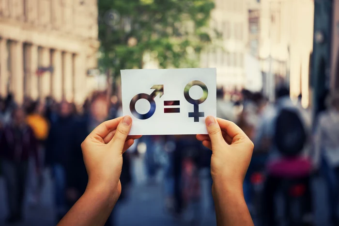 Curtea supremă a Bulgariei autorizează reluarea schimbării sexului în actele civile