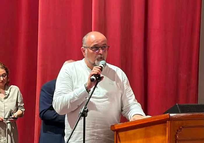 Preot din Argeș suspendat de la slujire după ce a fost ales președinte al PSD Topoloveni