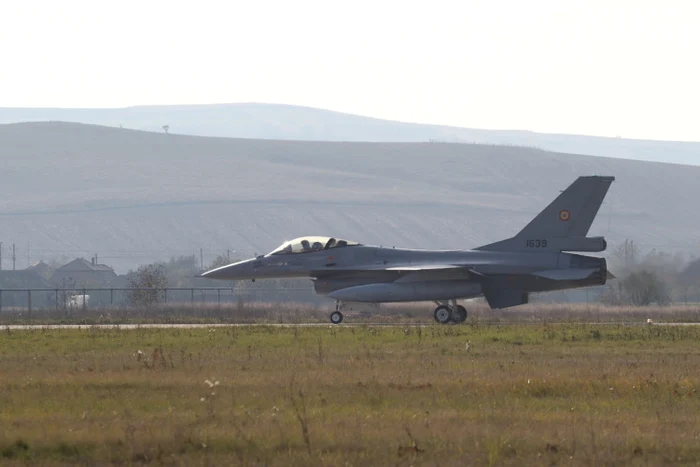 România doboară o dronă intrată în spațiul aerian; a căzut lângă Padina, Buzău