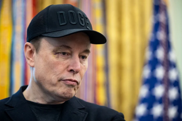 Elon Musk: „Banii nu vor mai conta” în zece ani, dar interviul cu The Economist a degenerat în confruntări