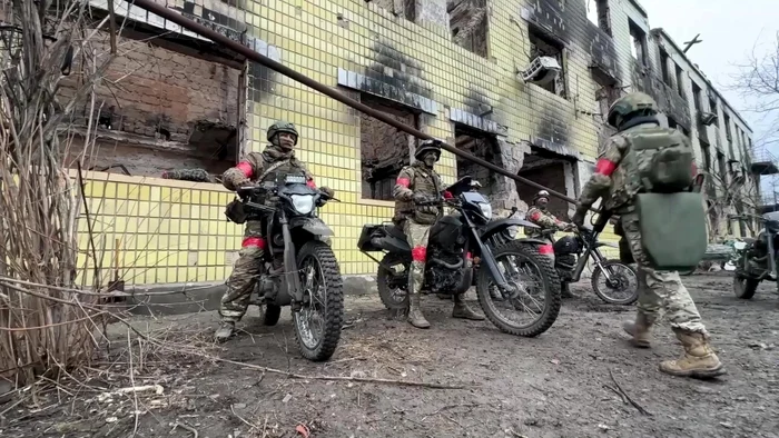 Militarii ruși semnalează criză de carburanți după atacurile asupra rafinăriilor: „E dezastru total”