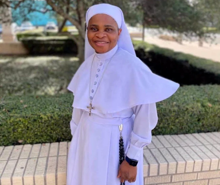 Călugăriță nigeriană de 56 de ani reținută de ICE în Texas în drum spre slujbă; i s-a refuzat împărtășania